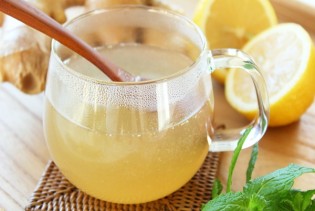 Čaj od đumbira: Najbolji lijek za bolno grlo