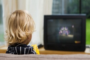 Gledanje televizije - rizik za slabije kosti