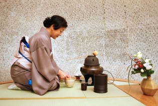Šta piju Japanci pa ih je više od 61.000 starijih od 100 godina?