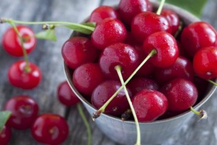 Crvene 'čarobnice': 5 razloga zbog kojih morate jesti trešnje