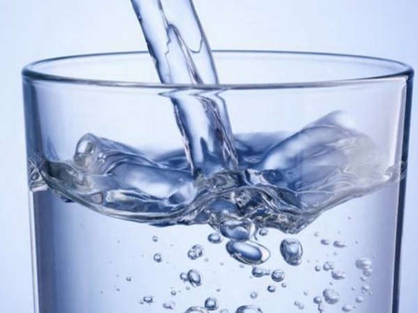 Pet savjeta zbog kojih ćete ujutru piti čašu tople vode
