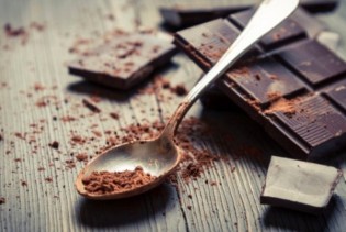 Dobri razlozi zašto biste trebali jesti tamnu čokoladu