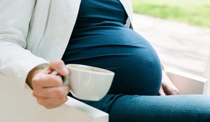 Prekomjeran unos kofeina u trudnoći potencijalno opasan za zdravlje bebe