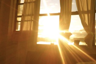 Virusolozi: Otvorite prozore, pustite sunce u prostorije