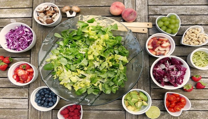 Šta se događa s vašim tijelom ako svakodnevno jedete salatu?