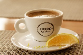 Novi trend: Da li kafa i limun pomažu u gubitku težine?