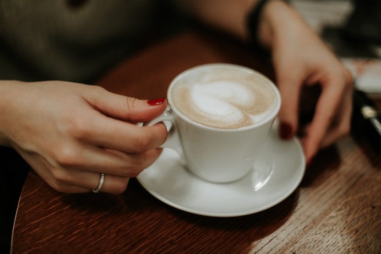 Treba li jutarnju kafu pratiti i čaša vode