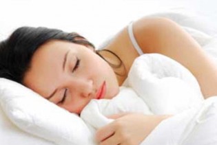 Nesanica tokom menopauze: Ovo je trik koji će vam pomoći da lakše zaspite