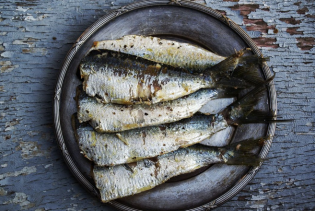 Tri grupe ljudi nikako ne smiju da jedu sardine