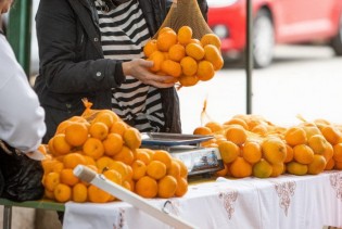 U voću iz Hrvatske otkriven zabranjeni pesticid opasan za djecu