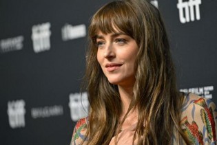 Dakota Johnson: Spavam i po 14 sati dnevno, brinem o mentalnom zdravlju