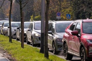 Drive-in punkt u Zagrebu: Testiranje na hripavac iz auta