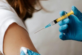 Naučnici tvrde da su razvili vakcinu koja bi mogla odgoditi početak menopauze