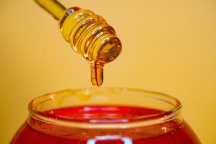 Uticaj konzumiranja meda prije spavanja na organizam