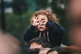 Važnost brige o zdravlju očiju kod djece: Simptomi koje roditelji ne smiju zanemariti
