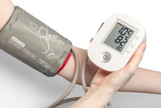 Kako pravilno izmjeriti krvni pritisak kod kuće