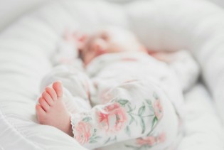 Suha koža kod beba nije rijetka pojava, a evo šta može biti uzrok