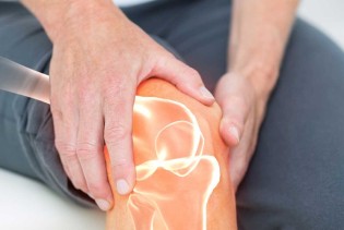 Narodni lijek za bolna koljena: Obloga od kupusa za olakšanje