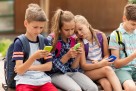 Uloga elektroničkih uređaja u smirivanju izljeva bijesa kod djece: Važnost alternativnih pristupa