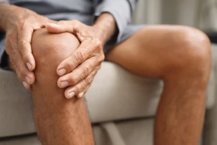 Kako odabrati pravu obuću za zdravlje koljena: Savjeti ortopeda