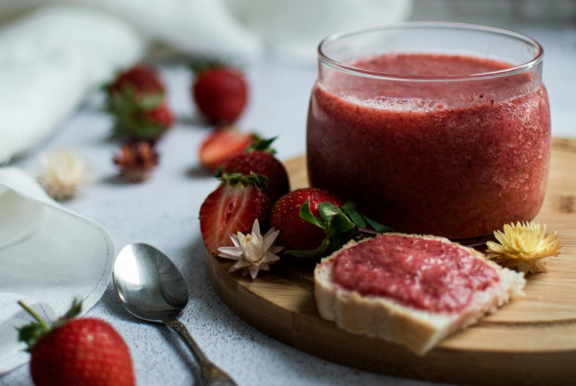 Prirodno sladak: Recept za domaći džem od jagoda bez šećera