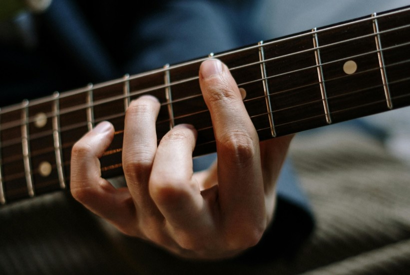 Zvuk gitare može smiriti epileptične napade