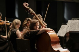 Umirujuće vibracije violončela efikasno ublažavaju hronični bol