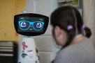 Mogu li roboti pružiti emocionalnu podršku djeci u bolnicama?