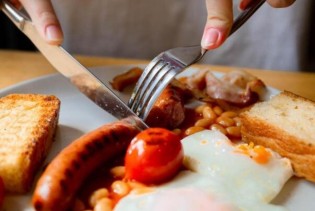 Pet namirnica koje vam povećavaju rizik od raka debelog crijeva