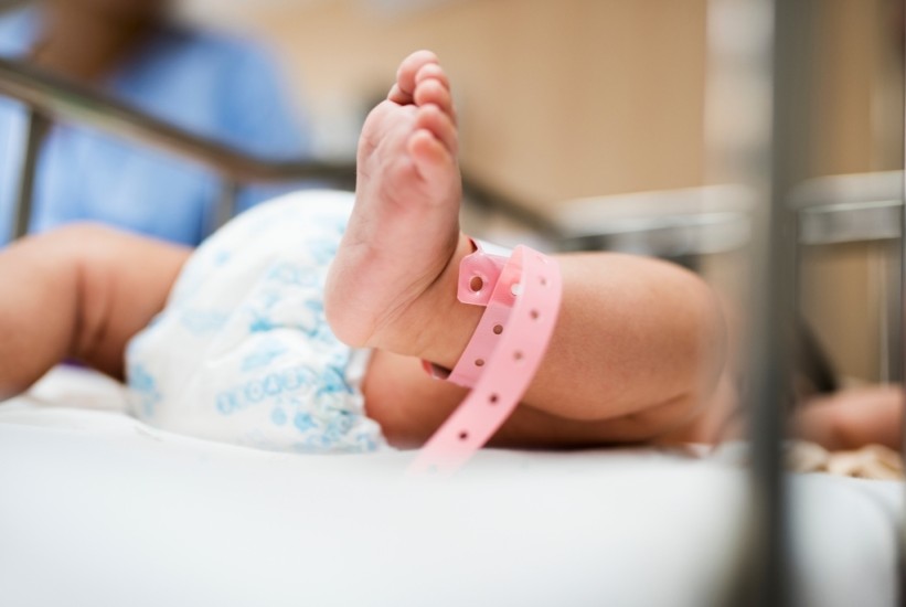 Ljekari uspjeli da održe u životu bebu od 300 grama