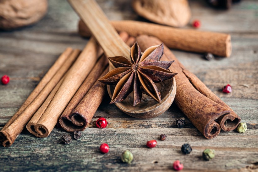 Zdrav doručak počinje sa cimetom: Zašto ga trebate uvrstiti u obroke?