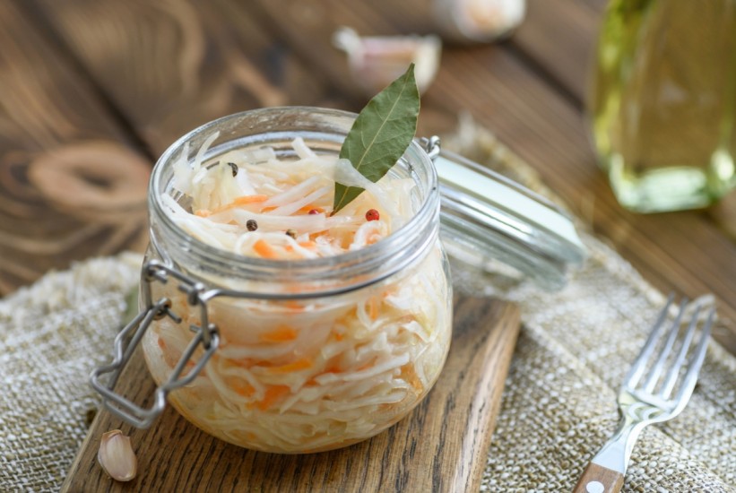 Svi znaju da je kiseli kupus zdrav, ali šta on zapravo radi organizmu?