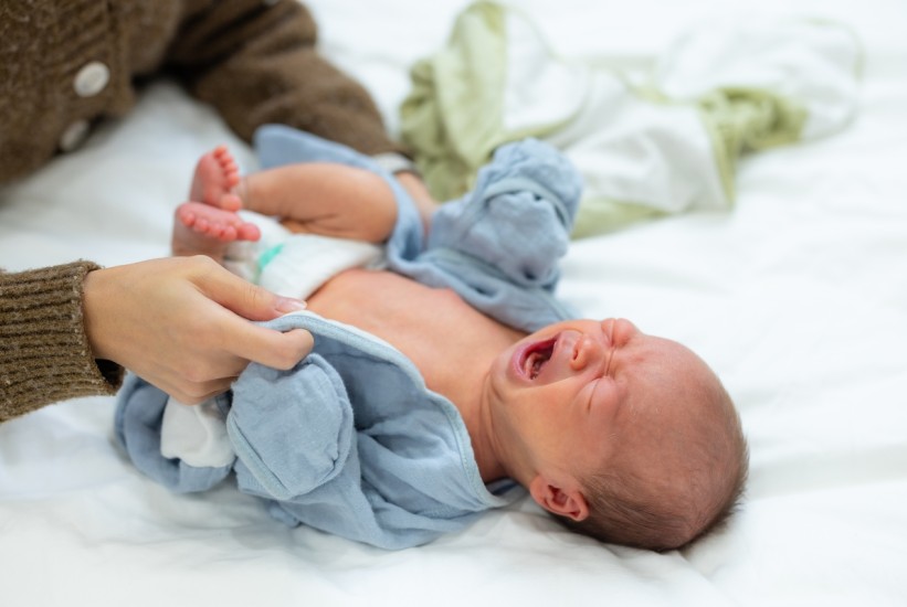 Začepljenje crijeva kod beba: najčešći uzroci i rješenja