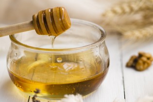 Kako da znamo je li med koji kupujemo zaista pravi?