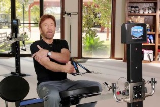 Kako je Chuck Norris ostao u formi i u poznim godinama