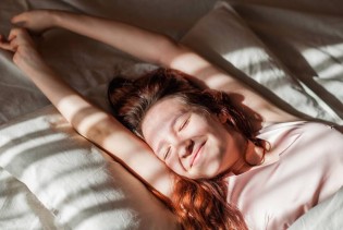 Sunce može poboljšati raspoloženje, ali i oštetiti kožu – evo kako izbjeći greške