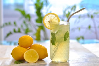 Nadutost nestaje uz ovaj jednostavan jutarnji napitak