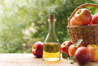 Jabukovo sirće: Prirodni saveznik za lakši stomak i bolju probavu