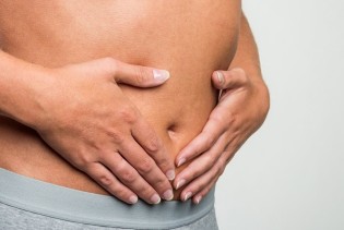 Rak debelog crijeva sve češći kod mlađih: Doktor upozorava na sedam simptoma