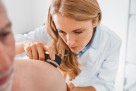 Besplatni preventivni pregledi kože u ZDK-u, maj u znaku ranog otkrivanja melanoma