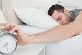 Samo šest sedmica kraćeg sna može utjecati na kilažu