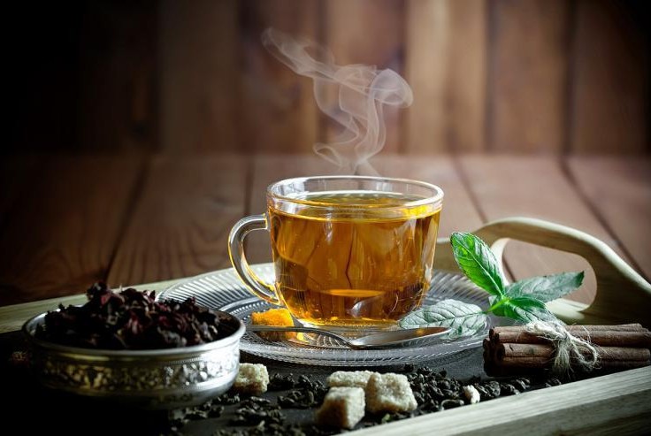 Popodne vas savlada umor? Nutricionisti preporučuju ovaj napitak umjesto kafe