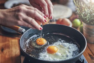 Ne morate se odreći jaja zbog holesterola: Stručnjaci otkrivaju na šta treba paziti