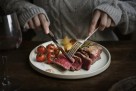 Meso ili vegetarijanska ishrana: Naučnici istražili ko ima veće šanse doživjeti stotu